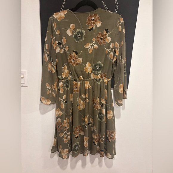 Calvin Klein Khaki Green Apparel - Picture 4 of 6